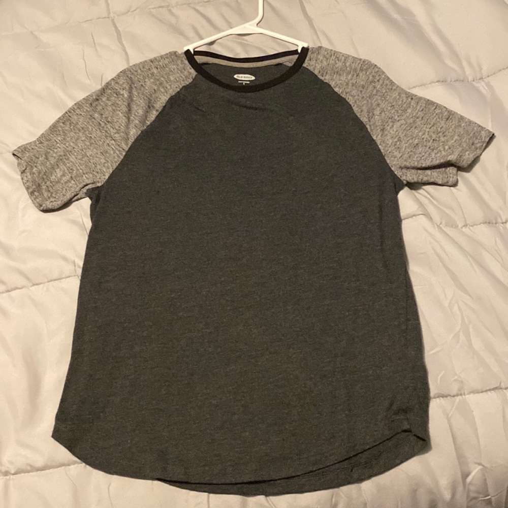 Old Navy soft-washed small Tee